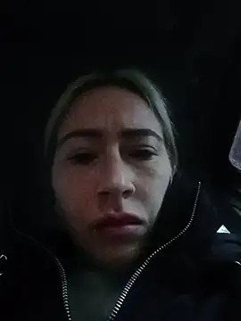 Snapshot of Reina_Cummings chatting on November 23, 2025, 5:28 am Reina Cummings online show from November 23, 2025, 5:28 am