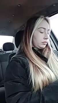 Snapshot of Reina_Cummings chatting on December 1, 2025, 5:52 am Reina Cummings online show from December 1, 2025, 5:52 am