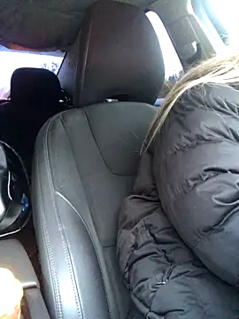 Snapshot of Reina_Cummings chatting on October 16, 2025, 5:05 am Reina Cummings online show from October 16, 2025, 5:05 am