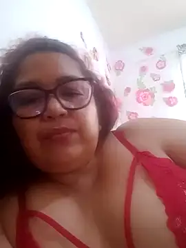 Snapshot of ladytropical1 chatting on February 7, 2026, 8:17 pm ladytropical1 online show from February 7, 2026, 8:17 pm