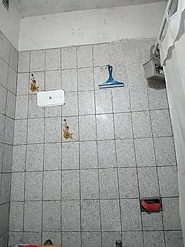 Snapshot of Auroraluna_- chatting on February 22, 2026, 11:28 pm Auroraluna - online show from February 22, 2026, 11:28 pm