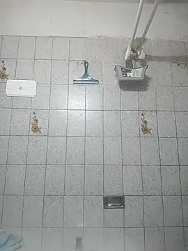 Snapshot of Auroraluna_- chatting on December 20, 2025, 8:55 pm Auroraluna - online show from December 20, 2025, 8:55 pm