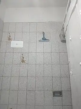 Snapshot of Auroraluna_- chatting on December 17, 2025, 7:41 pm Auroraluna - online show from December 17, 2025, 7:41 pm