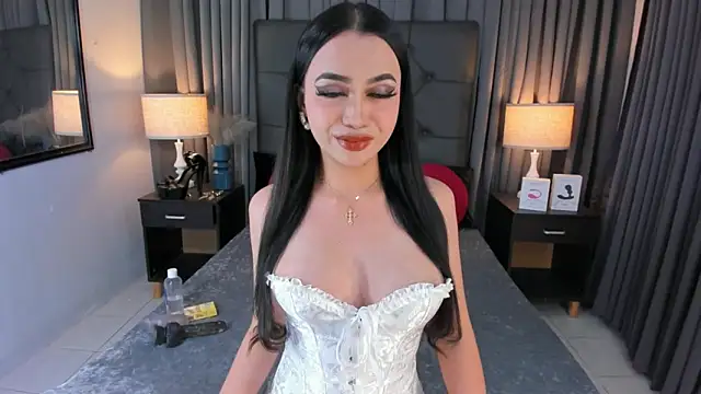 Snapshot of MiaMow chatting on May 21, 2026, 6:05 pm MiaMow online show from May 21, 2026, 6:05 pm