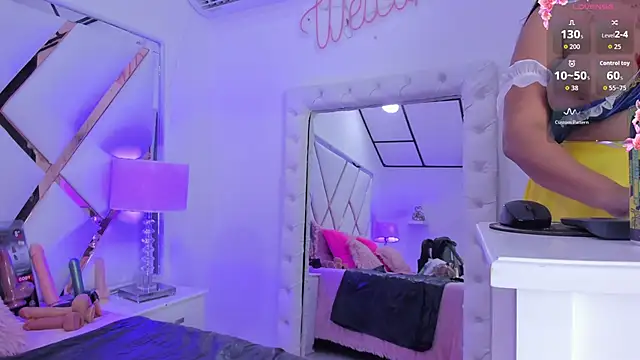 megann  up online show from October 10, 2025, 3:29 am