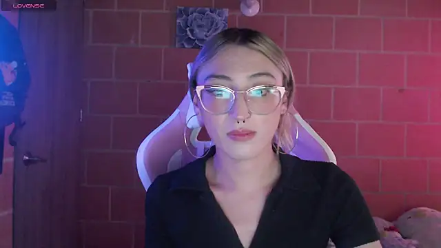 Snapshot of Andrea_camilaaa chatting on April 9, 2026, 7:42 pm Andrea camilaaa online show from April 9, 2026, 7:42 pm