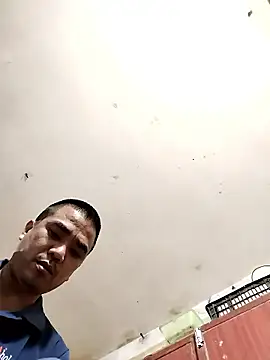 HoangNam20x online show from October 28, 2025, 2:23 am