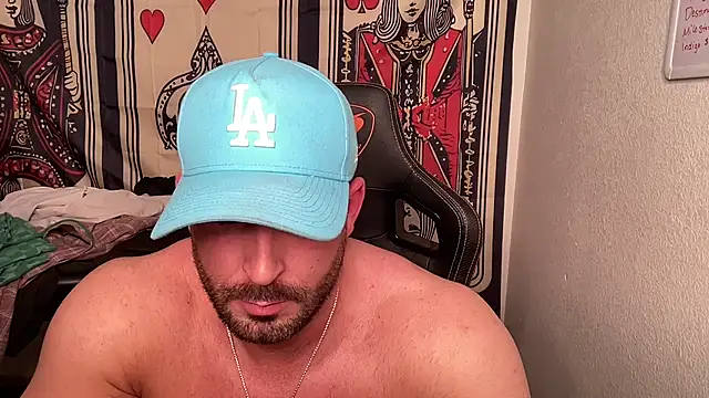 Snapshot of brettmycles28 chatting on February 12, 2026, 11:59 pm brettmycles28 online show from February 12, 2026, 11:59 pm