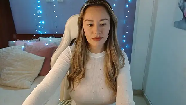 Snapshot of Natysweet23 chatting on September 25, 2025, 1:11 am Natysweet23 online show from September 25, 2025, 1:11 am