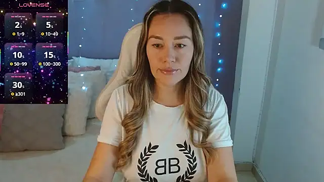 Snapshot of Natysweet23 chatting on November 21, 2025, 1:04 am Natysweet23 online show from November 21, 2025, 1:04 am