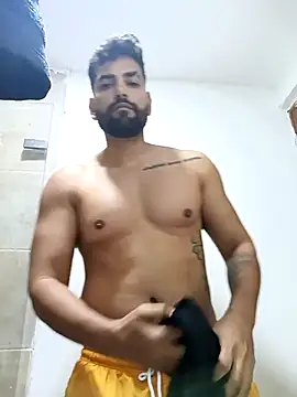 Snapshot of zequi1992 chatting on September 30, 2025, 10:49 pm zequi1992 online show from September 30, 2025, 10:49 pm