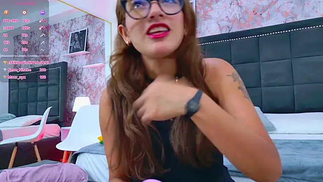 Snapshot of Angelique_Angell chatting on May 27, 2026, 7:54 pm Angelique Angell online show from May 27, 2026, 7:54 pm