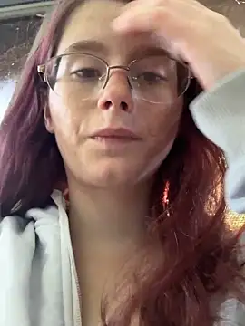 Snapshot of raen001 chatting on September 9, 2025, 7:51 am raen001 online show from September 9, 2025, 7:51 am