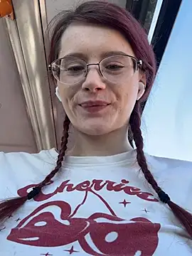 raen001 online show from April 27, 2026, 9:07 am