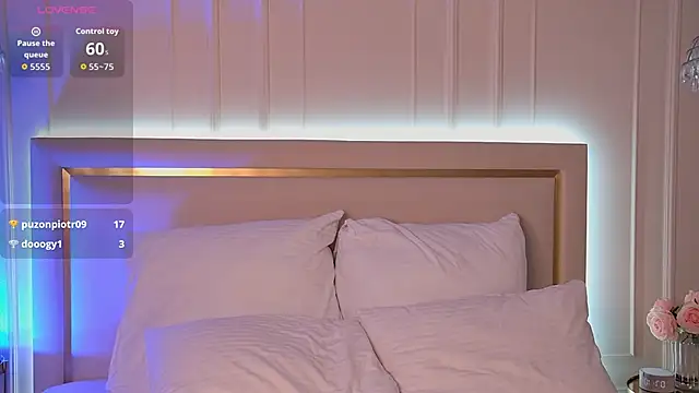 Snapshot of ArianaMell chatting on October 17, 2025, 3:10 am ArianaMell online show from October 17, 2025, 3:10 am