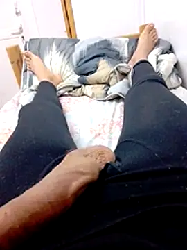 Snapshot of Amin_Dz-20 chatting on December 1, 2025, 6:20 pm Amin Dz-20 online show from December 1, 2025, 6:20 pm