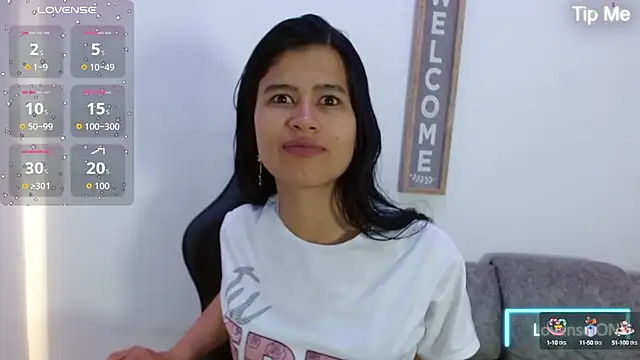 luna starr69 online show from October 10, 2025, 1:56 pm