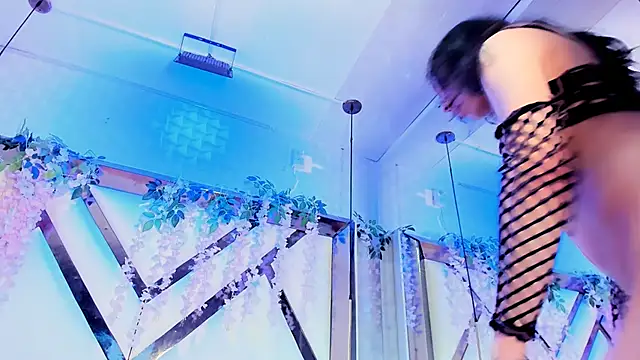 Snapshot of NallyMax1 chatting on November 16, 2025, 9:14 am NallyMax1 online show from November 16, 2025, 9:14 am