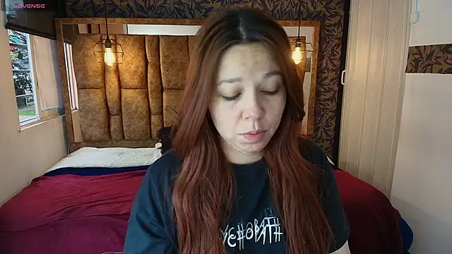 Snapshot of Isa_Thompson__ chatting on May 16, 2026, 11:42 am Isa Thompson online show from May 16, 2026, 11:42 am