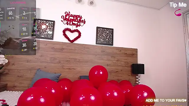 Snapshot of AlexandraCambell chatting on February 13, 2026, 9:26 pm AlexandraCambell online show from February 13, 2026, 9:26 pm