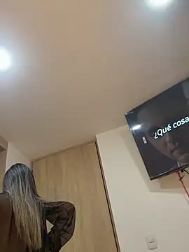 Snapshot of NIQUEILLA8 chatting on April 12, 2026, 12:47 am NIQUEILLA8 online show from April 12, 2026, 12:47 am