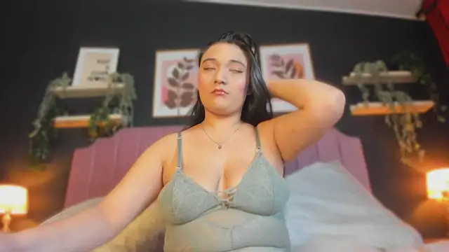 Snapshot of scarlet_dh chatting on May 6, 2026, 12:03 am scarlet dh online show from May 6, 2026, 12:03 am