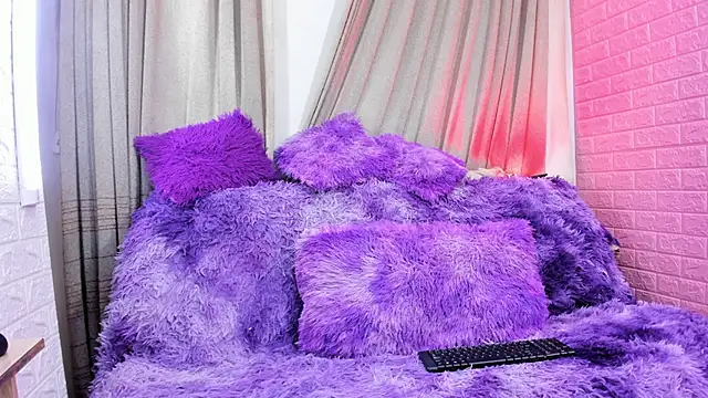 Snapshot of aliaandadara chatting on September 13, 2025, 2:22 am aliaandadara online show from September 13, 2025, 2:22 am