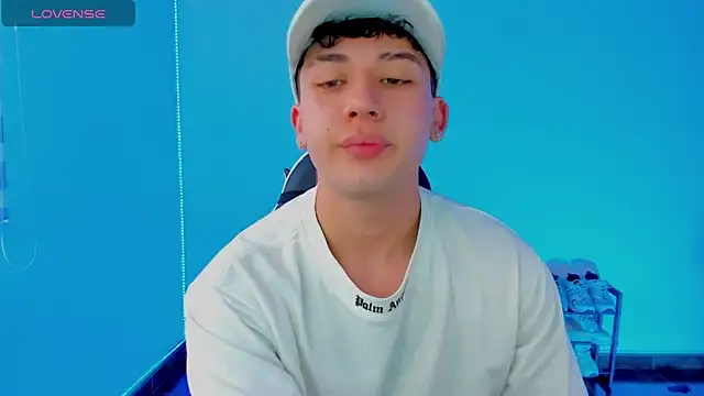 Snapshot of Casper___kyy chatting on September 30, 2025, 6:36 pm Casper   kyy online show from September 30, 2025, 6:36 pm