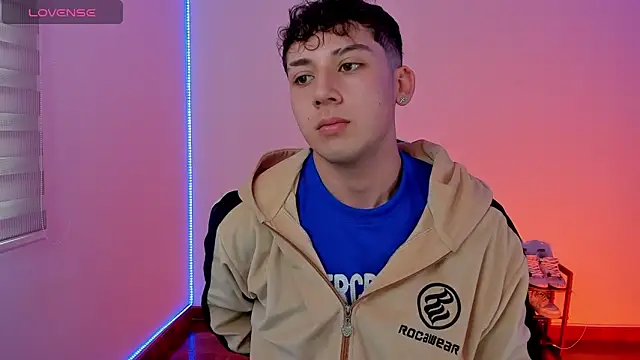 Snapshot of Casper___kyy chatting on September 23, 2025, 7:10 pm Casper   kyy online show from September 23, 2025, 7:10 pm