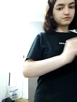 abrilour online show from October 2, 2025, 11:41 pm