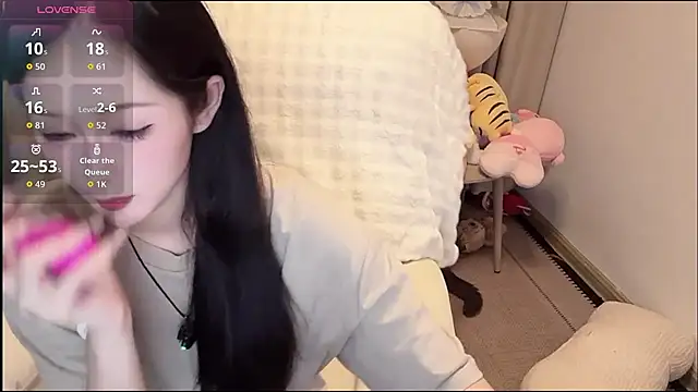 Y-fovik-ii online show from October 24, 2025, 2:05 pm