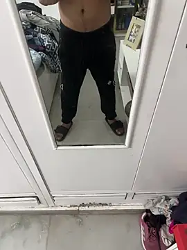 Snapshot of 7_INCH_MONSTER chatting on February 16, 2026, 8:46 am 7 INCH MONSTER online show from February 16, 2026, 8:46 am