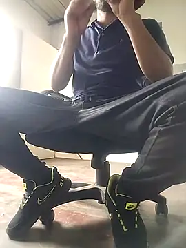 Bosssweet22cm online show from October 17, 2025, 7:15 pm