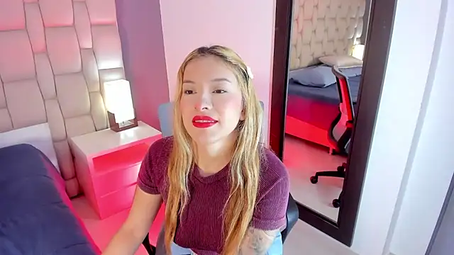 Snapshot of LexxyBunny_ chatting on September 24, 2025, 11:39 am LexxyBunny online show from September 24, 2025, 11:39 am