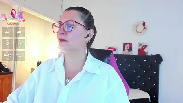 D Martii online show from October 16, 2025, 12:57 pm