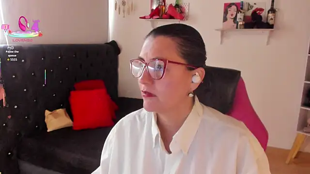 Snapshot of D_Martii chatting on September 22, 2025, 1:28 pm D Martii online show from September 22, 2025, 1:28 pm