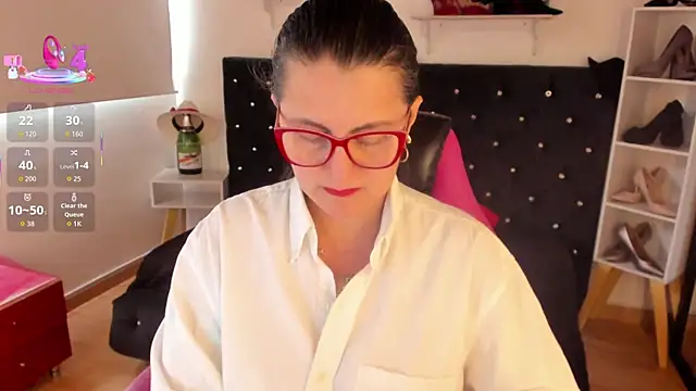 Snapshot of D_Martii chatting on September 29, 2025, 1:28 pm D Martii online show from September 29, 2025, 1:28 pm