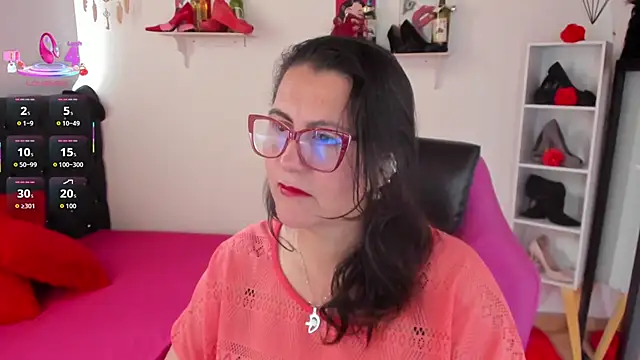 Snapshot of D_Martii chatting on September 11, 2025, 12:38 pm D Martii online show from September 11, 2025, 12:38 pm