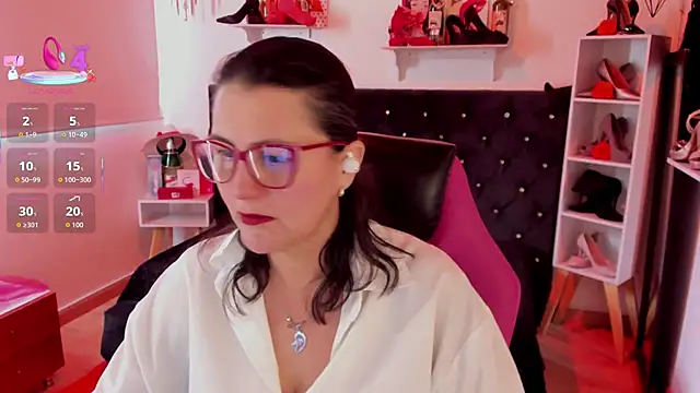 Snapshot of D_Martii chatting on September 26, 2025, 1:51 pm D Martii online show from September 26, 2025, 1:51 pm
