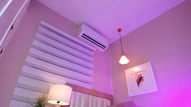  paula x online show from October 20, 2025, 11:44 am