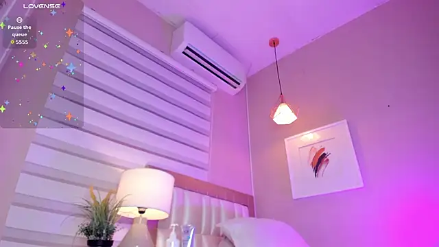  paula x online show from October 16, 2025, 11:40 am