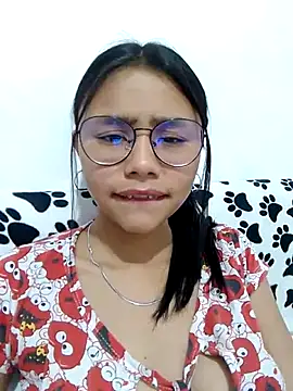 Snapshot of SofieLove_01 chatting on April 1, 2026, 8:06 pm SofieLove 01 online show from April 1, 2026, 8:06 pm