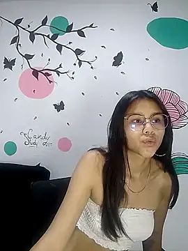 Snapshot of SofieLove_01 chatting on September 24, 2025, 9:05 am SofieLove 01 online show from September 24, 2025, 9:05 am