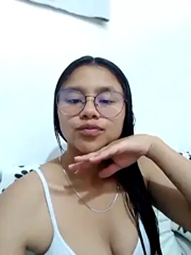 Snapshot of SofieLove_01 chatting on March 25, 2026, 7:35 pm SofieLove 01 online show from March 25, 2026, 7:35 pm