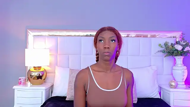 MadeleineHocker online show from November 5, 2025, 12:52 pm