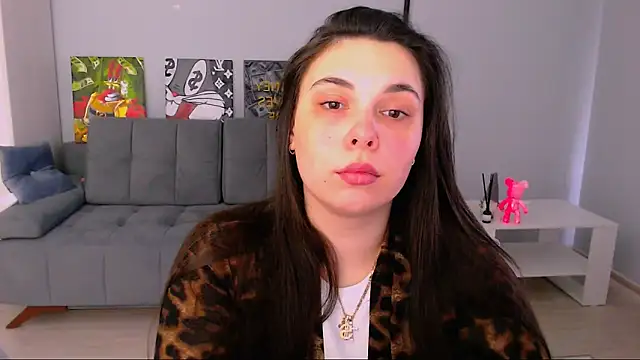 Snapshot of queenofthesense_ chatting on March 4, 2026, 8:22 am queenofthesense online show from March 4, 2026, 8:22 am