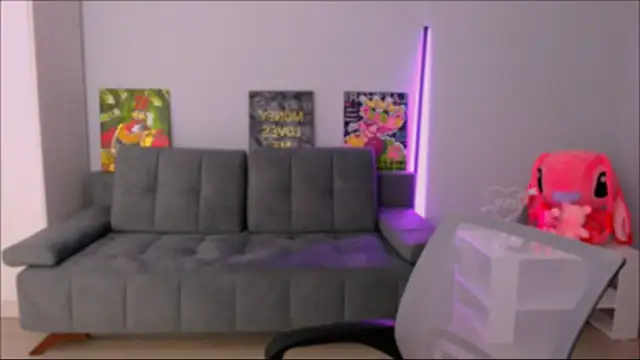 queenofthesense  online show from November 12, 2025, 4:00 pm