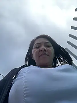 hiilarybrown online show from July 13, 2026, 10:09 pm