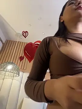 noa moon online show from February 13, 2026, 4:45 am