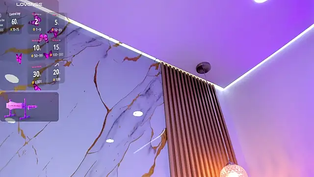 alissaowens  online show from December 22, 2025, 11:54 am